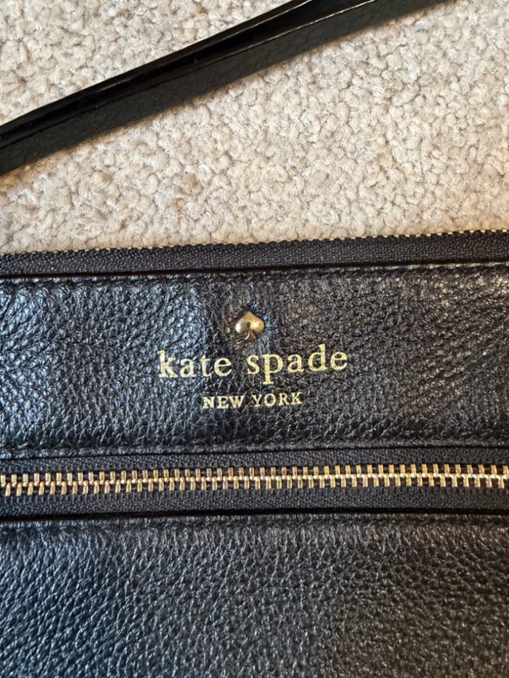 Kate Spade pebbled leather wristlet